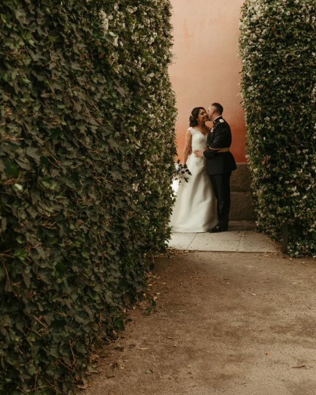Facil... Los momentos más mágicos son los que no puedes tocar ni ver con los ojos, pero que se sienten profundamente en el corazón. 📸💫
AGENDA 2025/2026 ABIERTA
.
.
www.sergionogues.com
hola@sergionogues.com
629737104

#wedding #weddingday #weddingphotography #weddingphotographer #Wedding #fotografodebodas #bodas2024 #fotografiadebodas #elegantwedding #postboda #BodaChic
#DetallesDeBoda #elopement #sergionogues